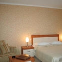 Готельний комплекс Буковель - двуспальная кровать