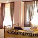 Готельний комплекс Чабанка - номер улучшенный индийский двуспальная кровать