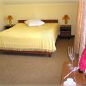 Готель Червона Гора - номер семейный двуспальная кровать