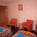 База відпочинку Драгобрат - раздельные кровати в 2-местном номере коттеджа
