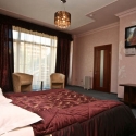 Готель VIP - резиденция - кровать в номере Апартамент тип 2